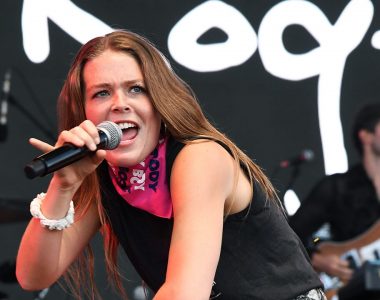 Maggie Rogers sexually harassed onstage while she was performing