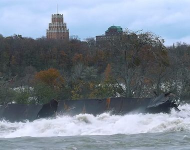 Historic iron scow moves for first time in 101 years, closer to Niagara Falls ledge