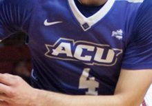 Abilene Christian student air mails half-court shot in hopes to win $1,000