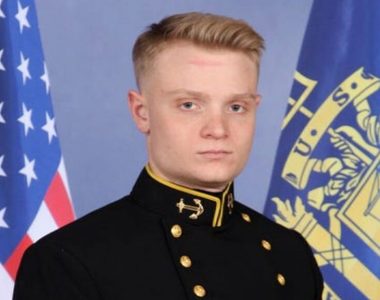 Hero Naval Academy grad shot 5 times at Naval Air Station relayed crucial information before succumbing to ...