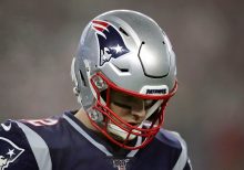 Titans oust Tom Brady and Patriots 20-13, advance to next round of NFL postseason