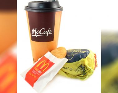 McDonald's customer buys breakfast for strangers, unaware of how heartbreaking their meal was