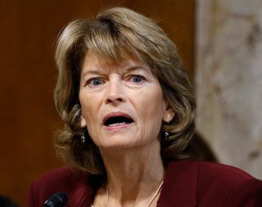 Murkowski comes out against impeachment witnesses, putting Trump on path to acquittal