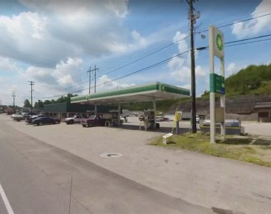 Gasoline hits 99 cents at Kentucky station, sells out