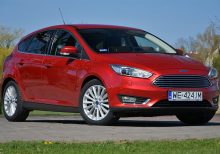 Malfunctioning speed camera clocks Ford Focus going 437 mph, driver ticketed over $1,000, report says